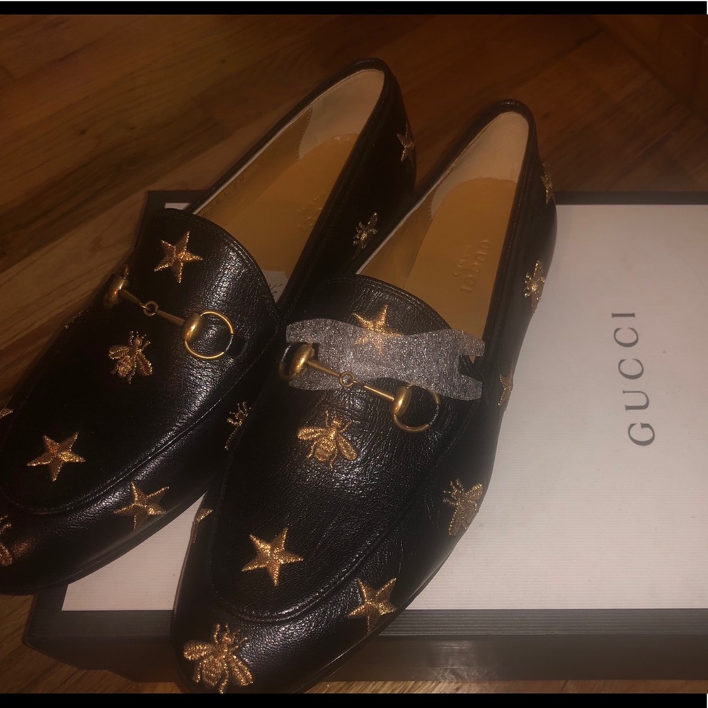 GUCCI JORDAAN EMBROIDERED LOAFER
